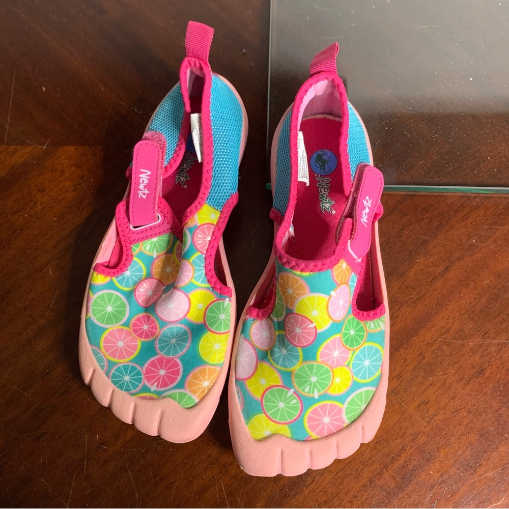 Newt Citrus Toed Water Shoes